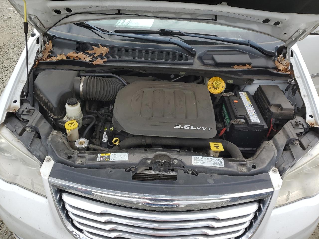 2015 Chrysler Town & Country Limited Platinum VIN: 2C4RC1GG3FR535121 Lot: 60596134