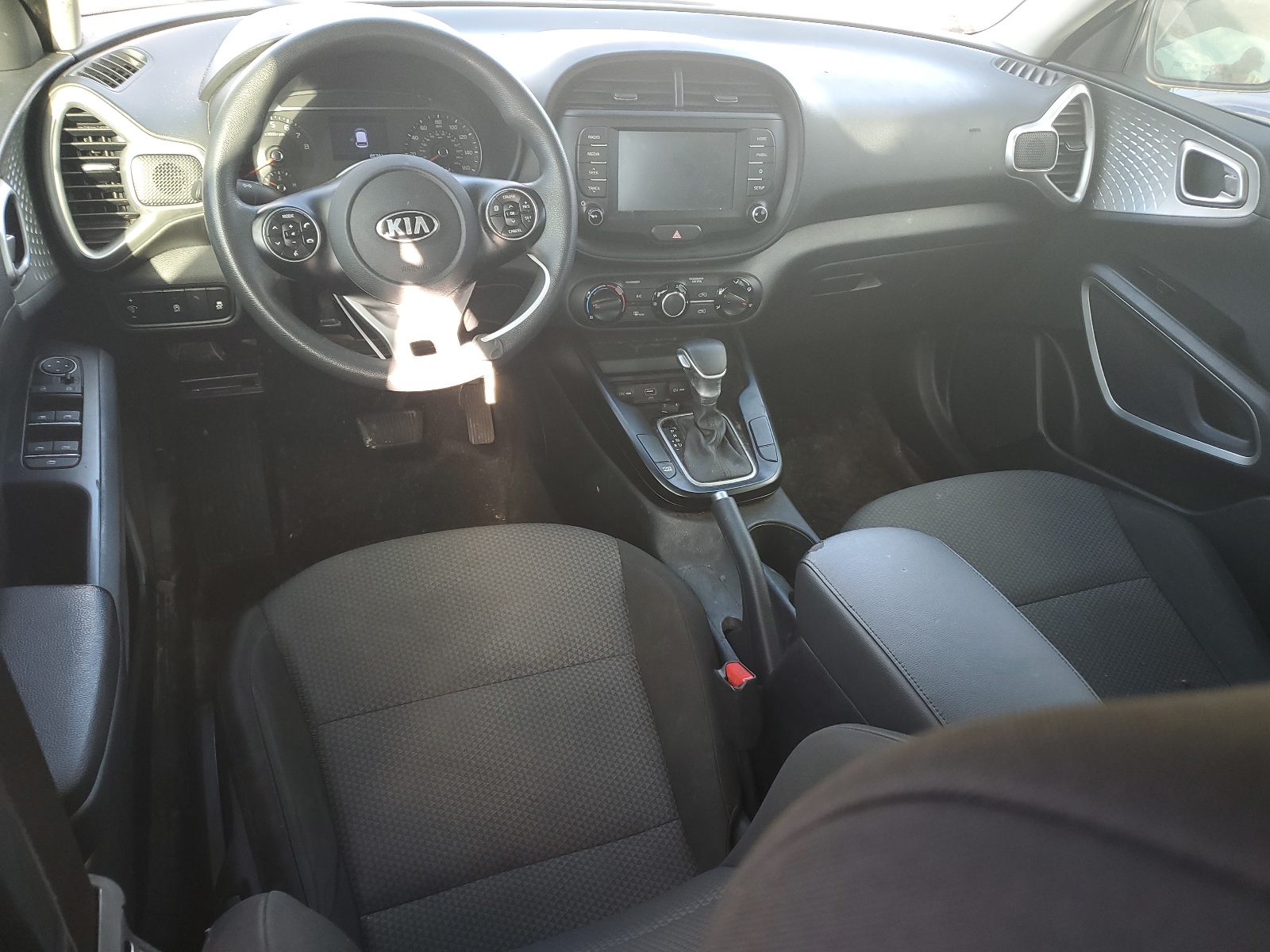 KNDJ23AU2L7073576 2020 Kia Soul Lx