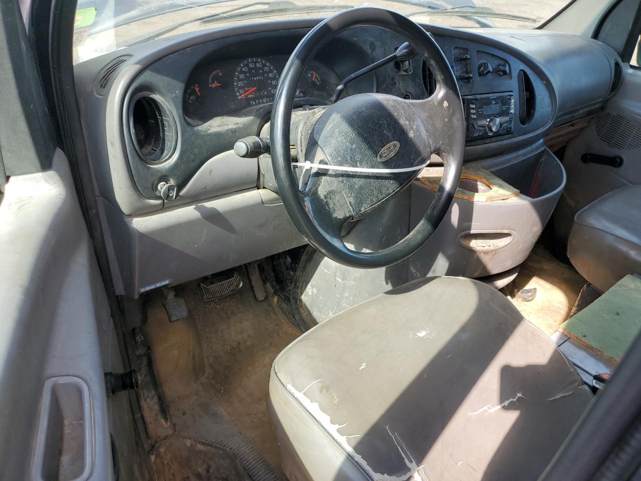 1999 Ford Econoline - Image 8
