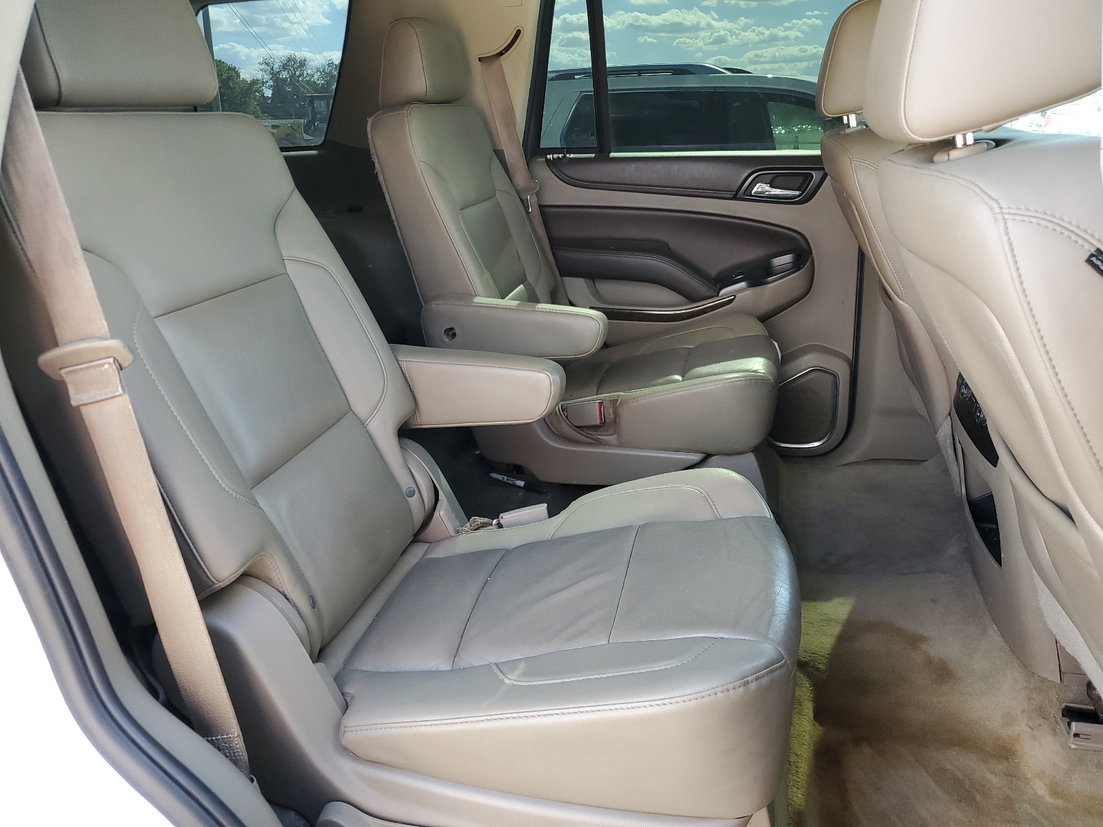 1GNSKBKC3FR211016 2015 Chevrolet Tahoe K1500 Lt