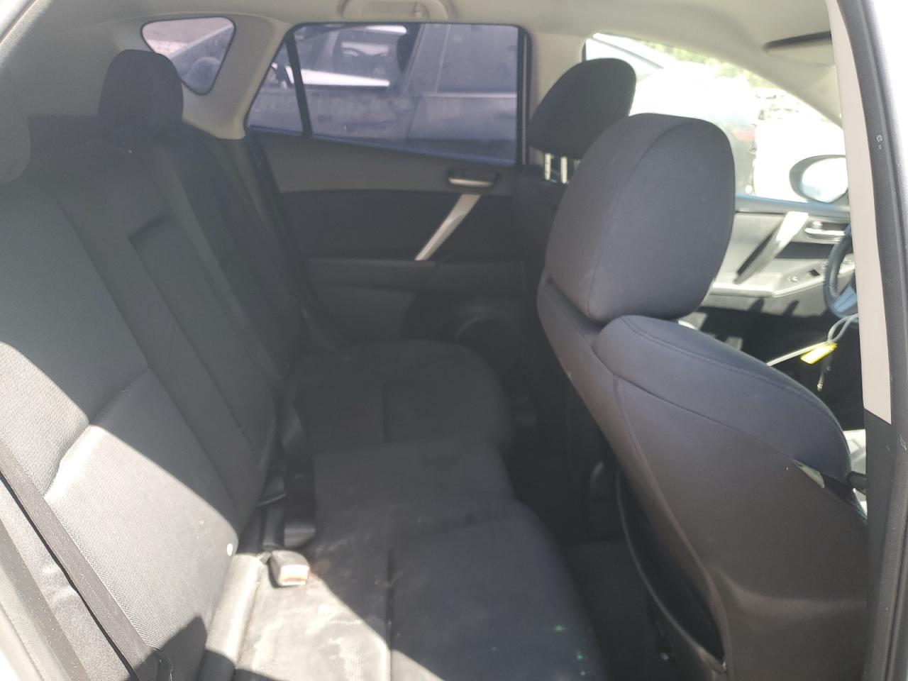 2011 Mazda 3 S VIN: JM1BL1K65B1380120 Lot: 59442574