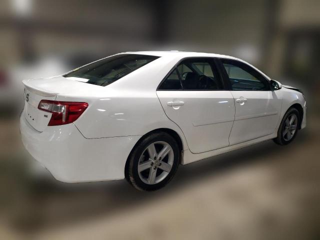  TOYOTA CAMRY 2012 Белый