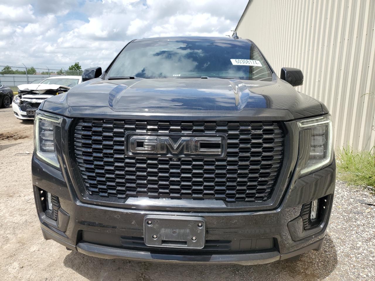 2022 GMC Yukon - Image 5
