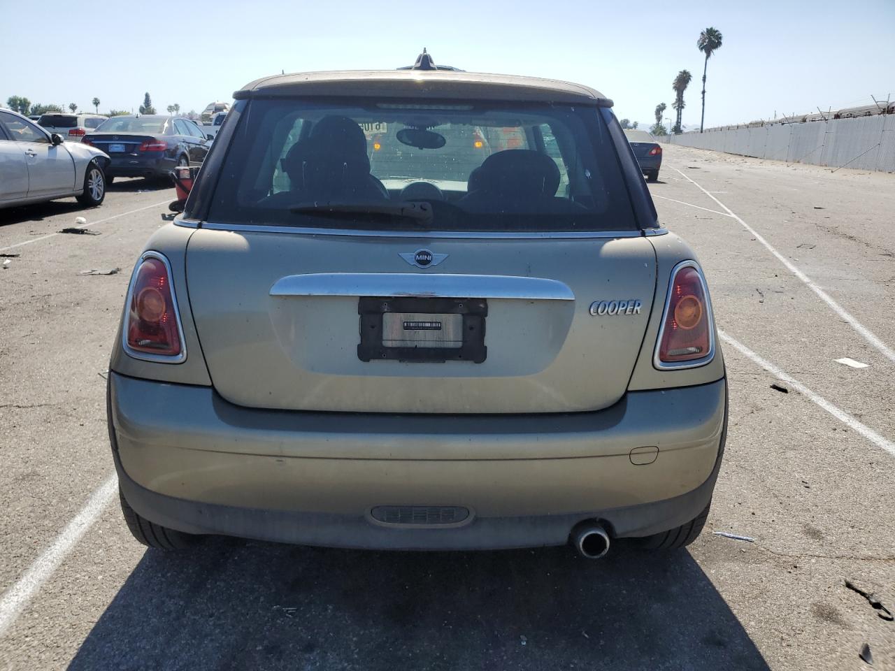 2010 Mini Cooper VIN: WMWMF3C56ATZ23315 Lot: 61058014