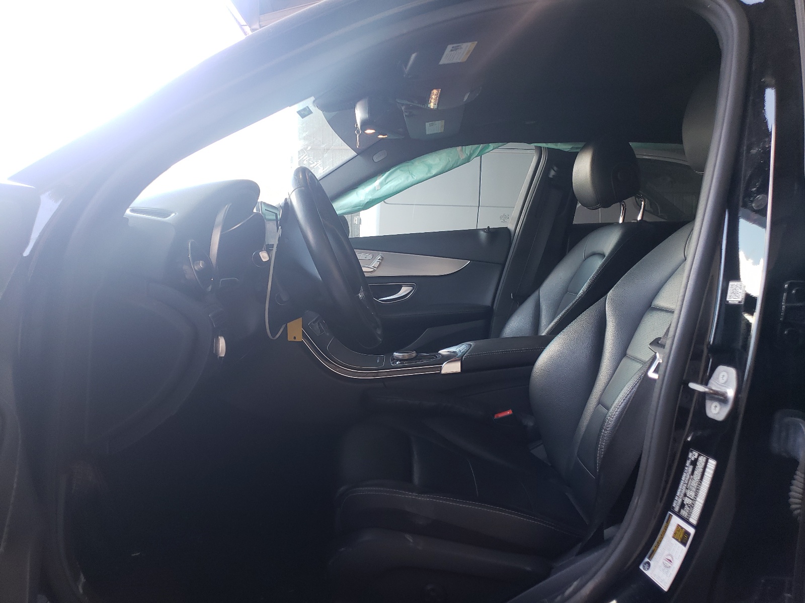 55SWF4JB9JU263671 2018 Mercedes-Benz C 300