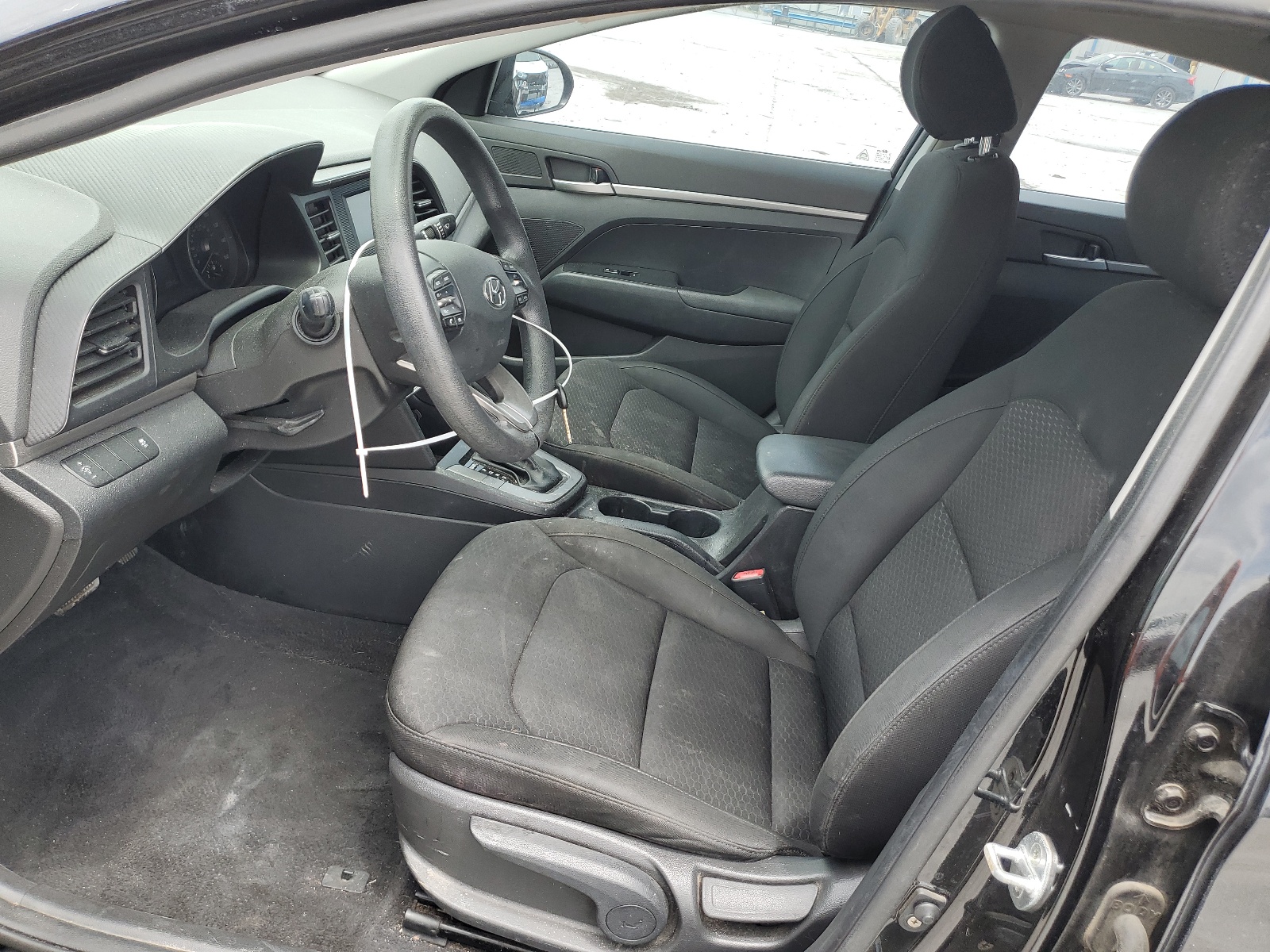 KMHD74LF3KU759270 2019 Hyundai Elantra Se