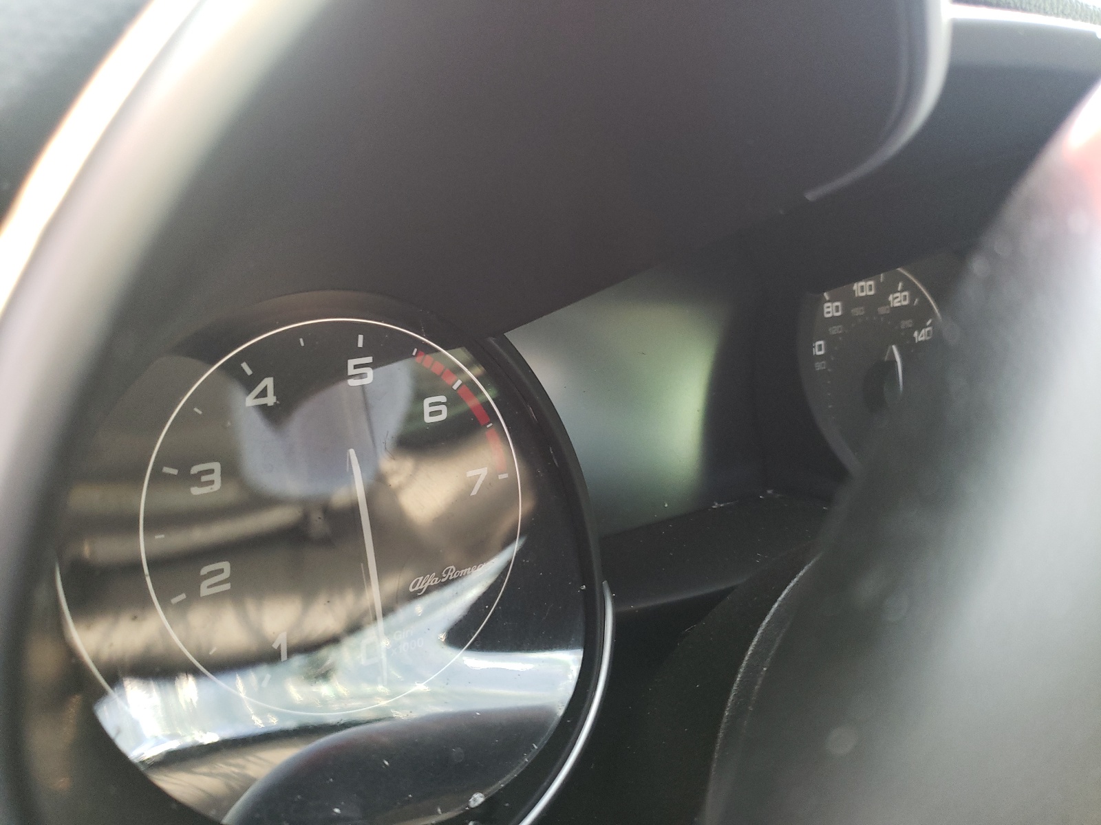 ZARFAECN6J7596645 2018 Alfa Romeo Giulia Ti