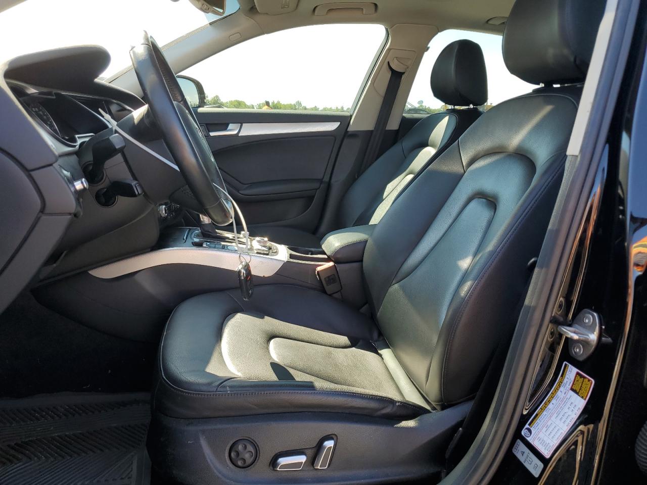 2016 Audi A4 Premium Plus S-Line VIN: WAUFFAFL8GN005649 Lot: 61040214