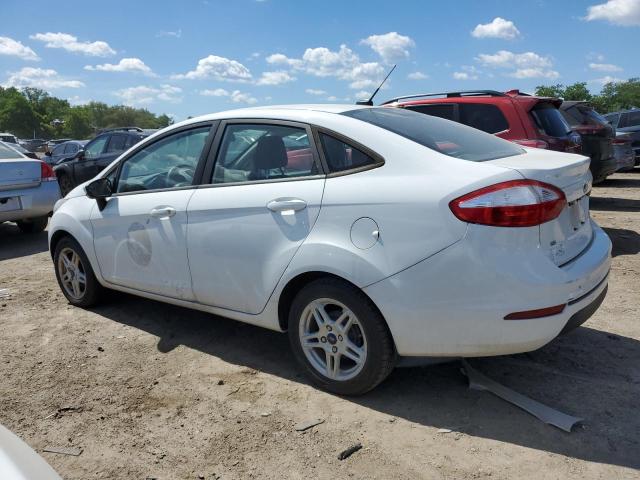  FORD FIESTA 2018 Белый
