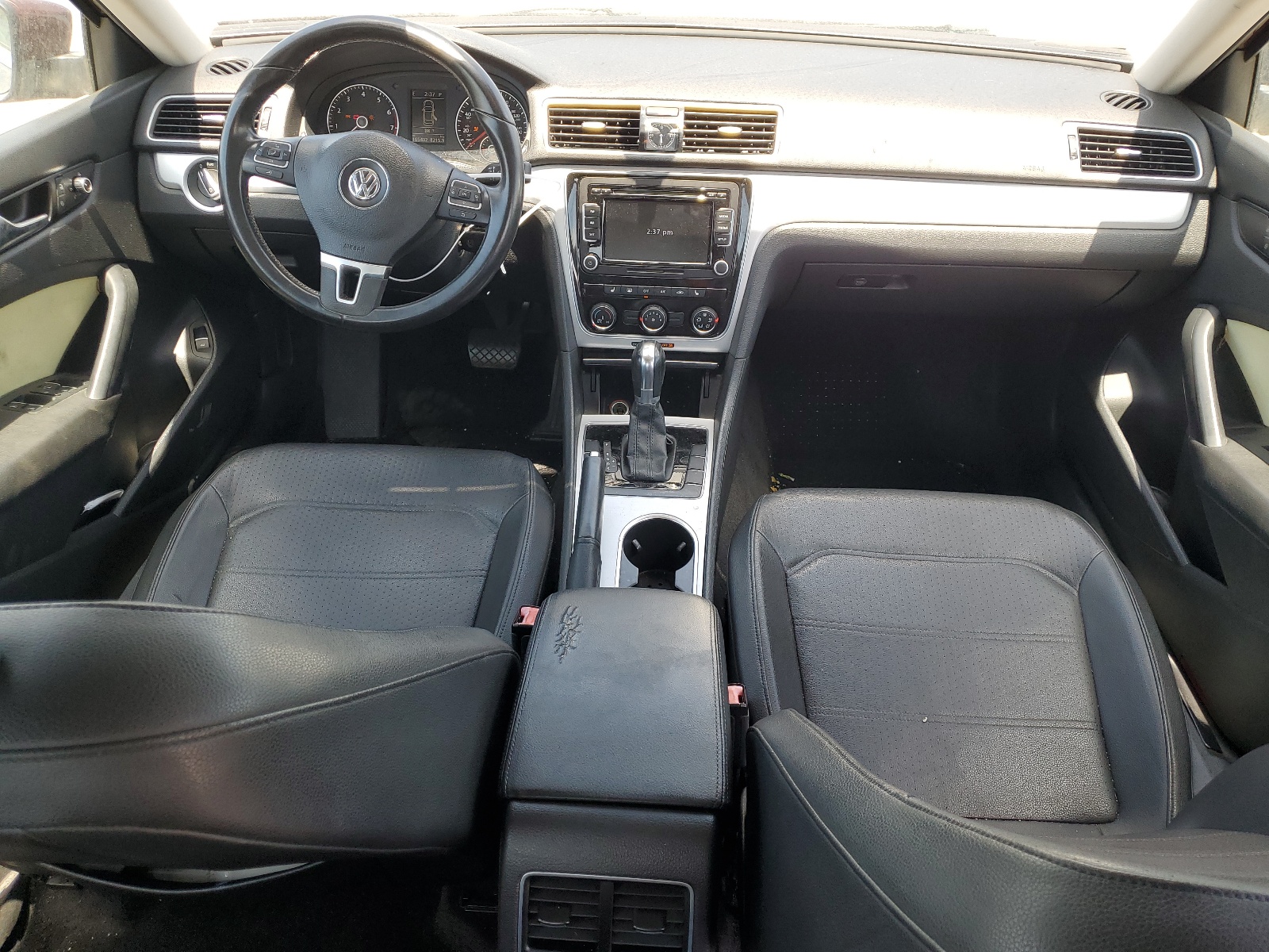 1VWBH7A35DC027909 2013 Volkswagen Passat Se