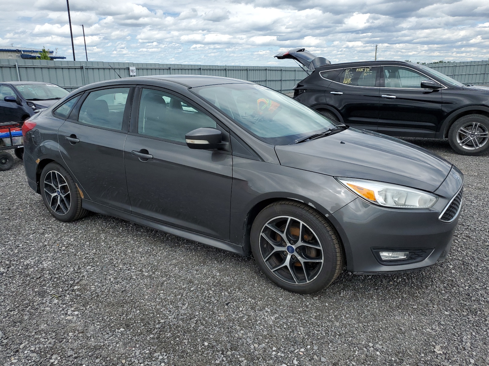 2015 Ford Focus Se vin: 1FADP3FE8FL290258