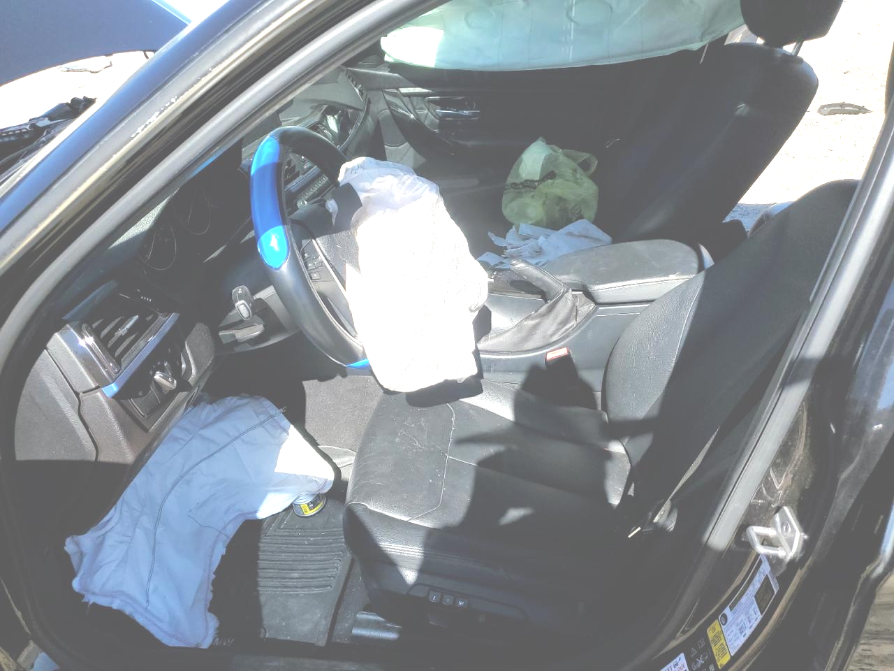 WBA3B9C58FF589689 2015 BMW 335 Xi