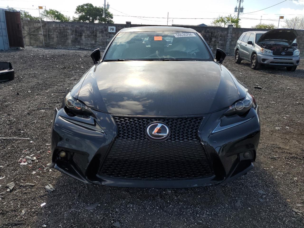 2014 Lexus IS - Image 5