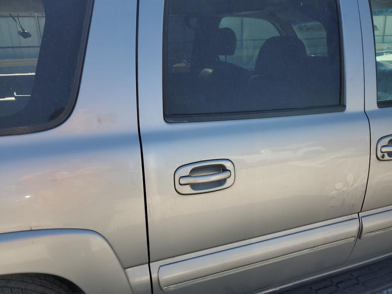 2000 Chevrolet Suburban - Image 11