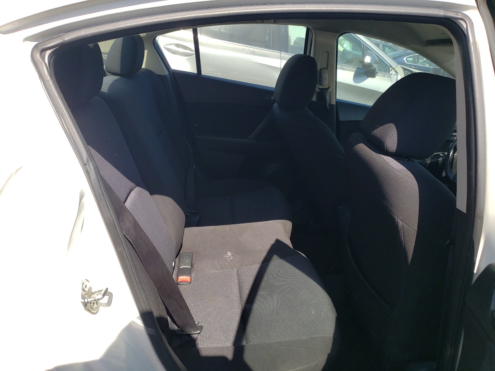 JM1BL1UG9B1415764 2011 Mazda 3 I