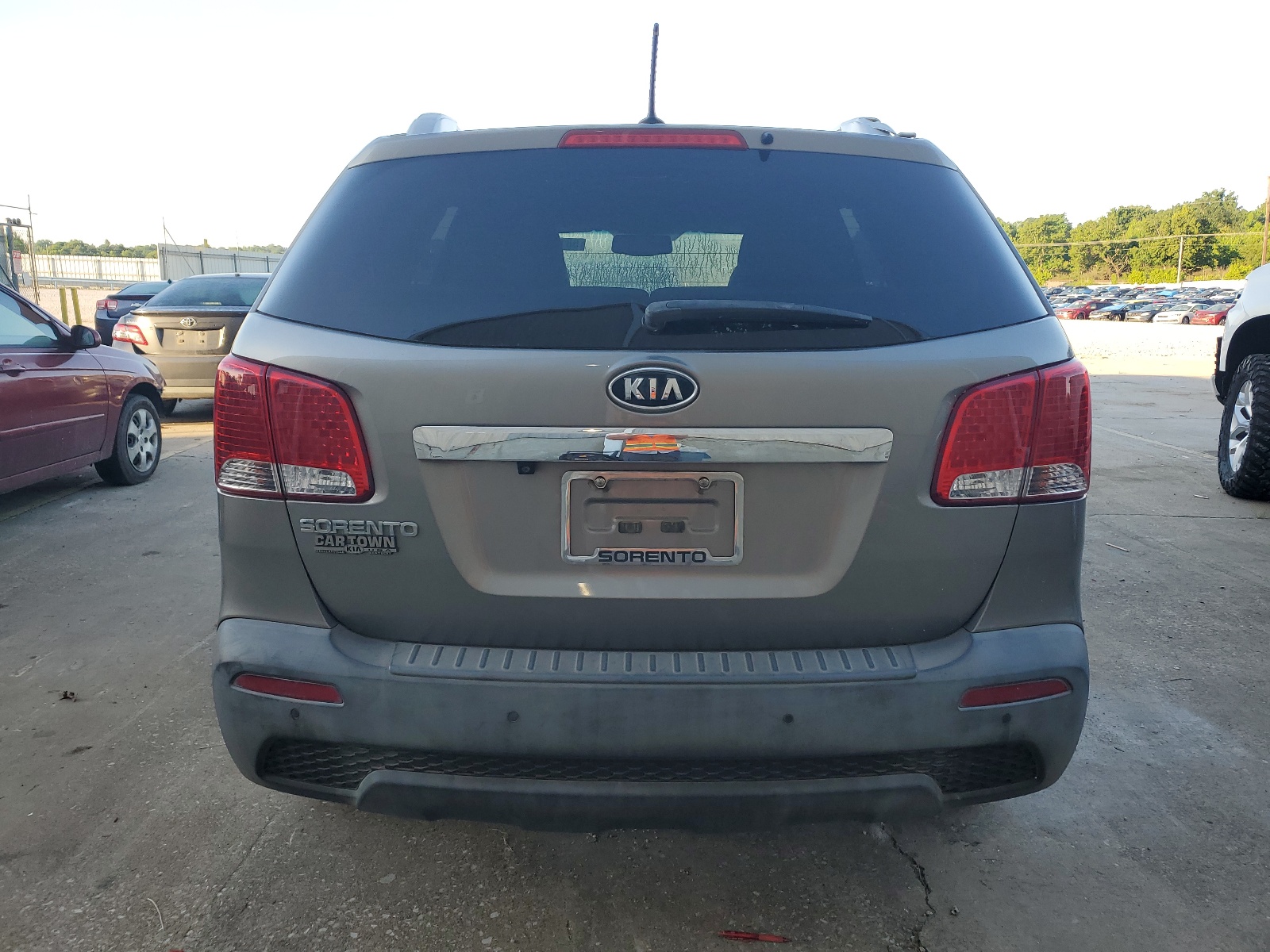 5XYKTDA63CG243682 2012 Kia Sorento Base