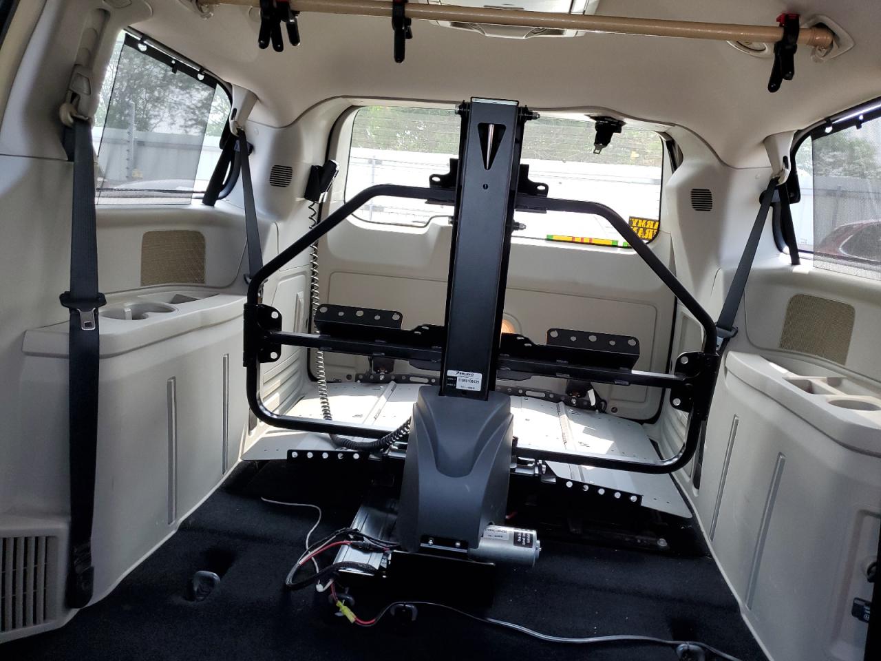 2011 Chrysler Town & Country Touring L VIN: 2A4RR8DGXBR745246 Lot: 59483824