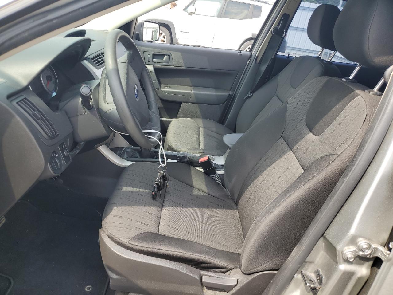 2008 Ford Focus Se VIN: 1FAHP35N18W143462 Lot: 57198834