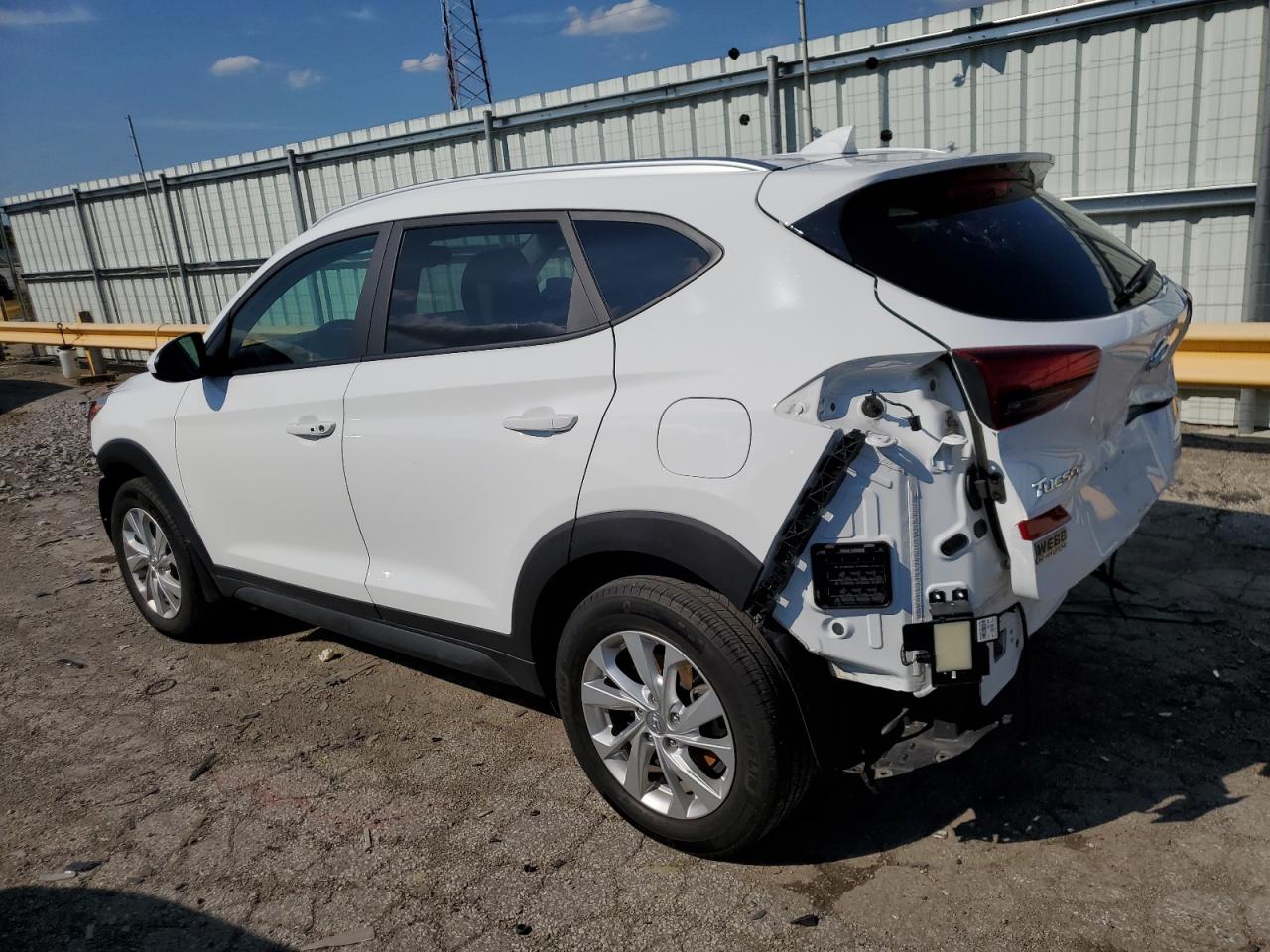 KM8J3CA45KU075069 2019 HYUNDAI TUCSON - Image 2