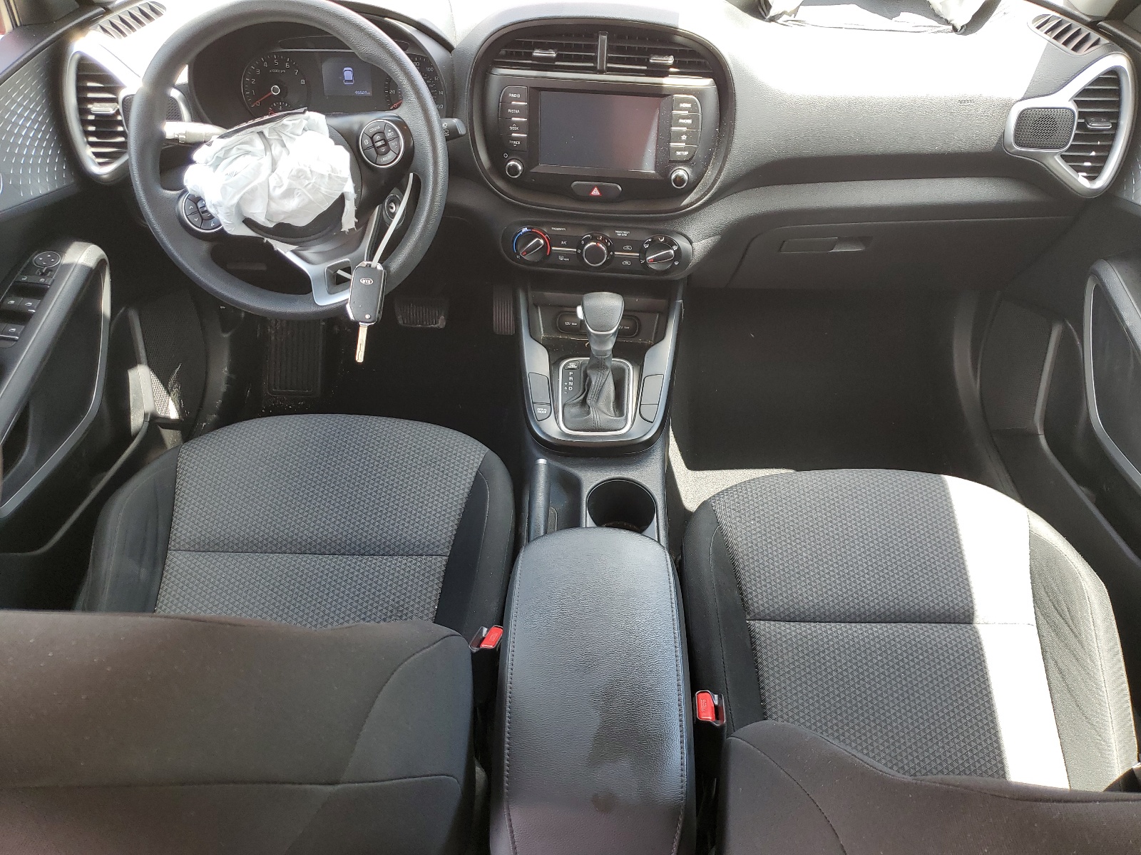KNDJ23AU3L7035628 2020 Kia Soul Lx