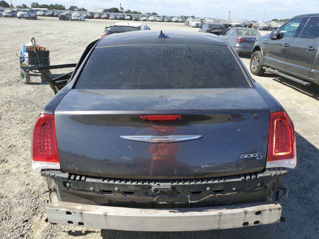 2016 Chrysler 300C VIN: 2C3CCAEG5GH116420 Lot: 60911164