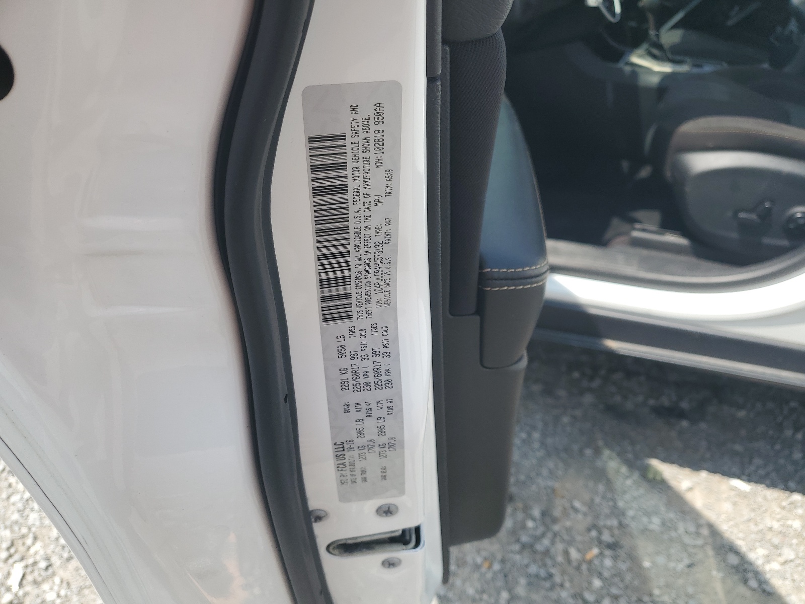 1C4PJLCB4HW573132 2017 Jeep Cherokee Latitude