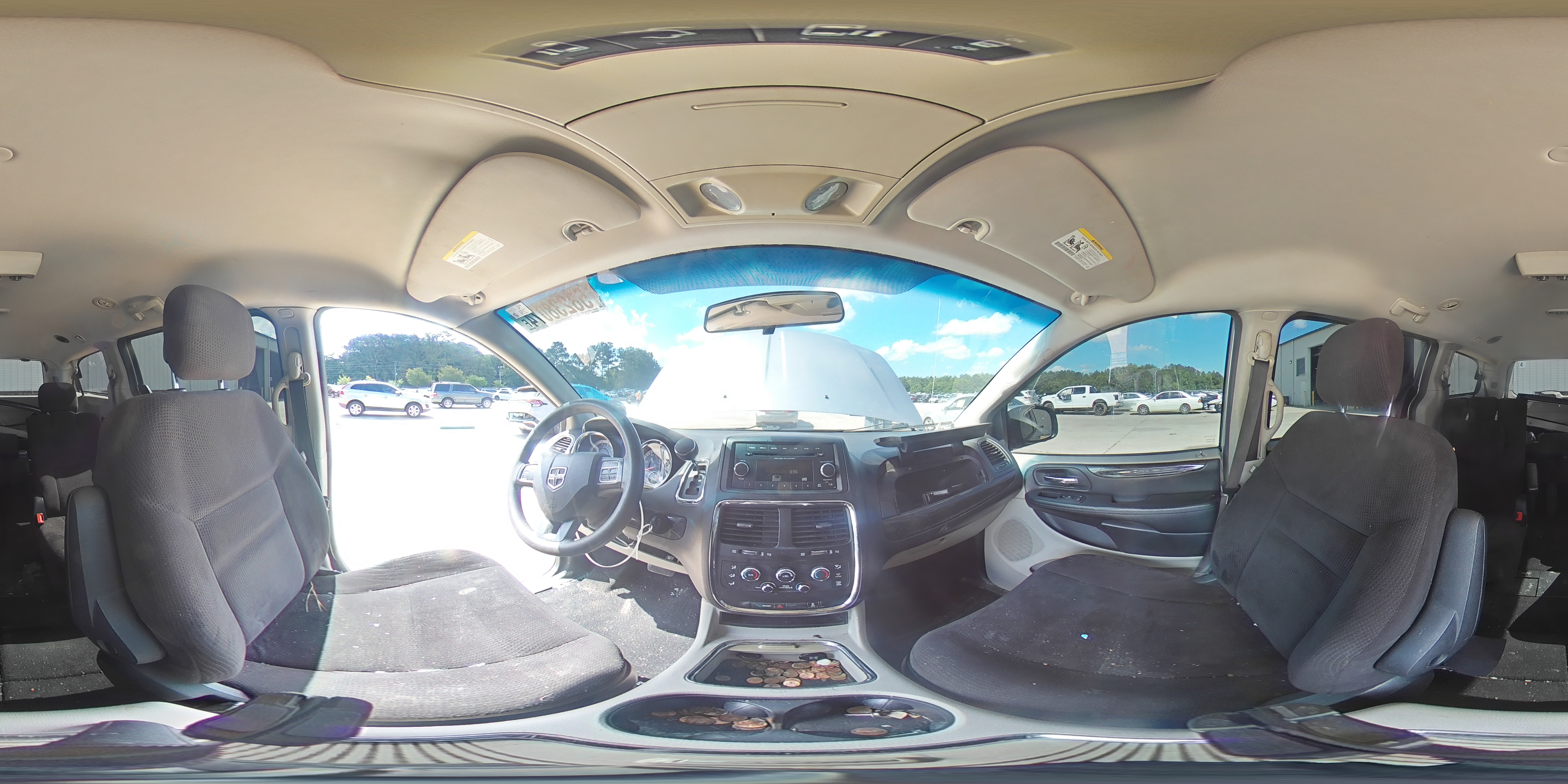 2015 Dodge Caravan - Image 13