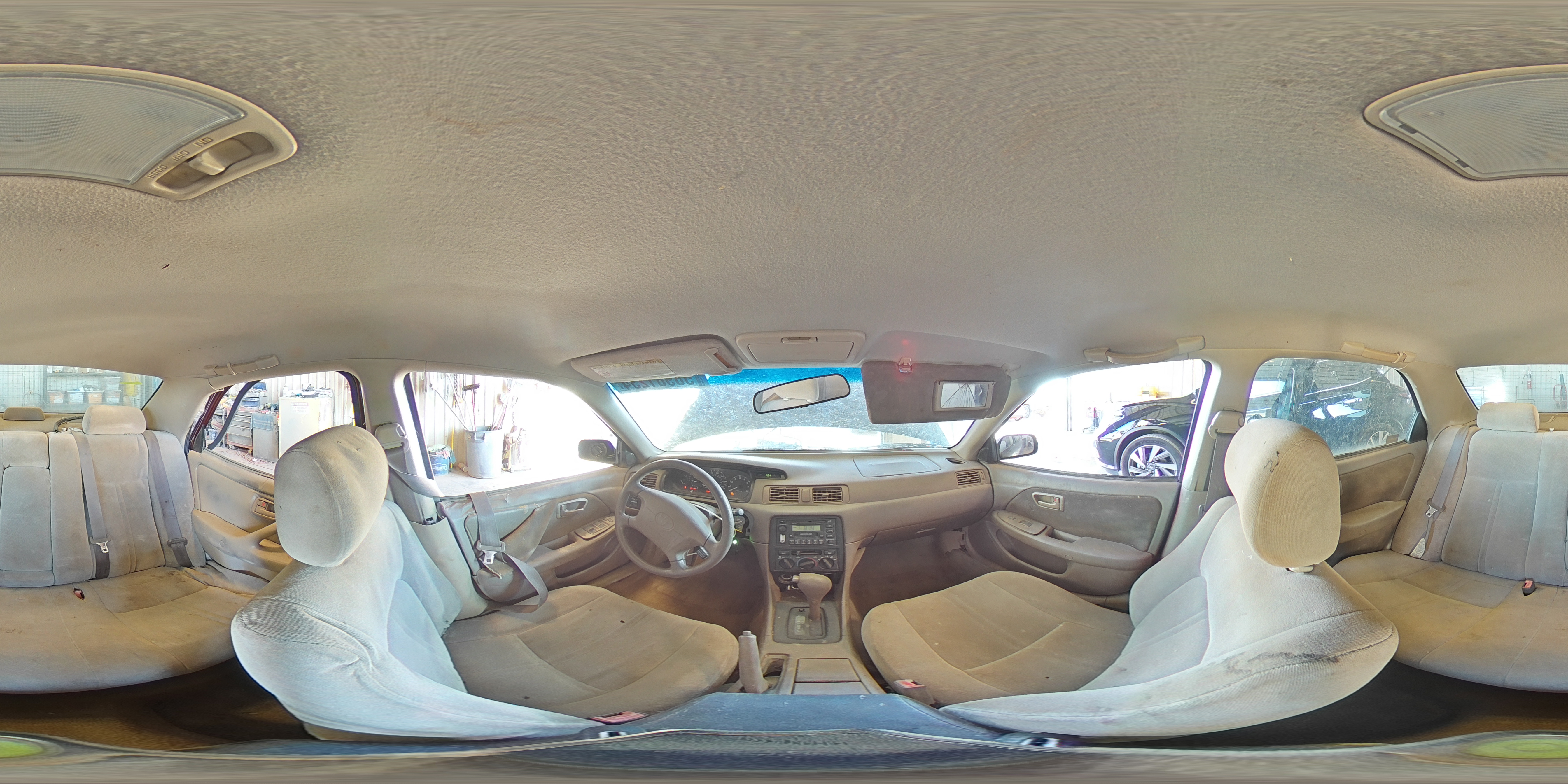 1999 Toyota Camry Le VIN: JT2BG22K2X0294048 Lot: 58981234