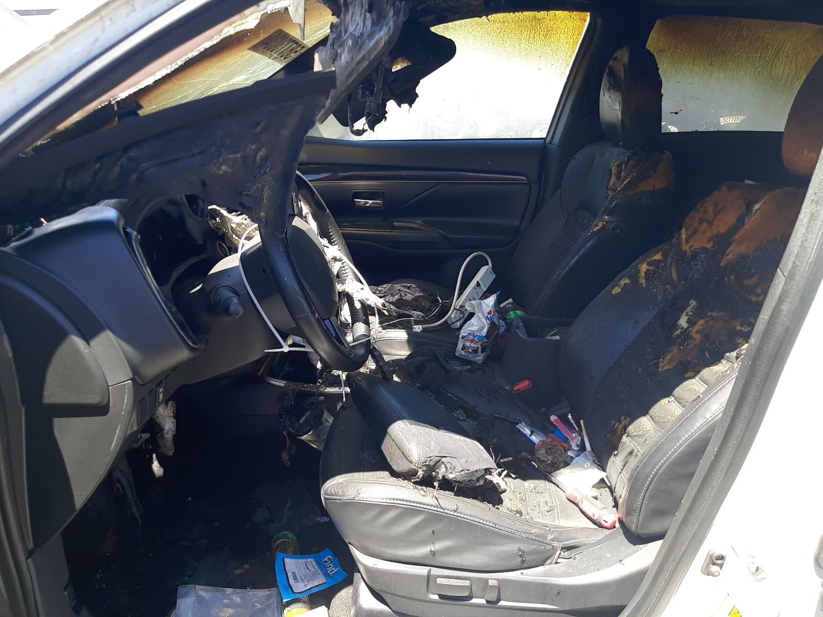 JA4AD3A38KZ025773 2019 Mitsubishi Outlander Se