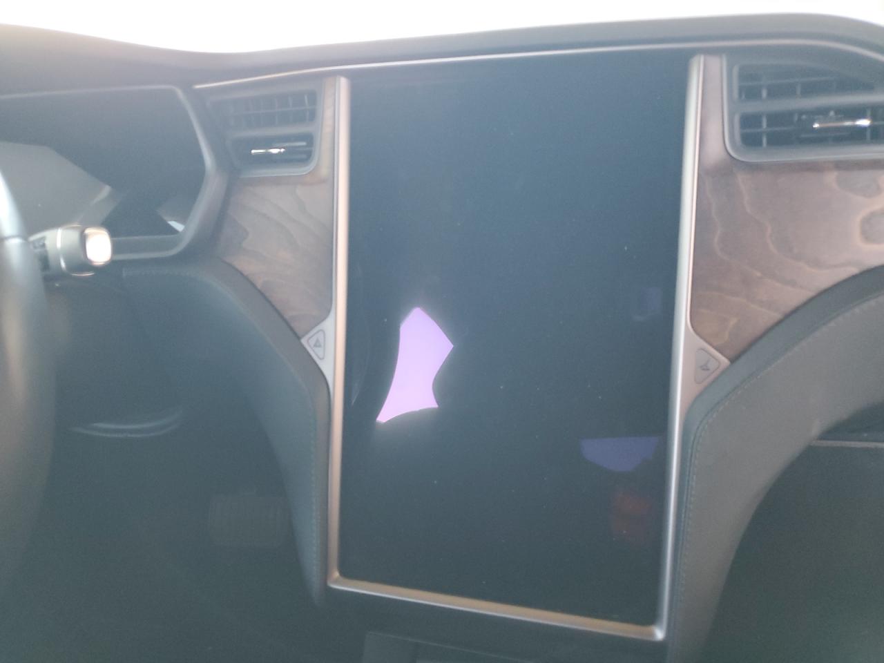 5YJXCDE21KF203877 2019 Tesla Model X