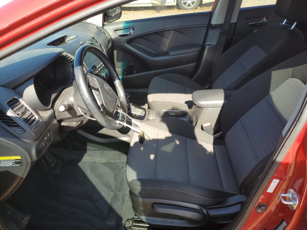 2018 Kia Forte Lx VIN: 3KPFL4A75JE266885 Lot: 57142664