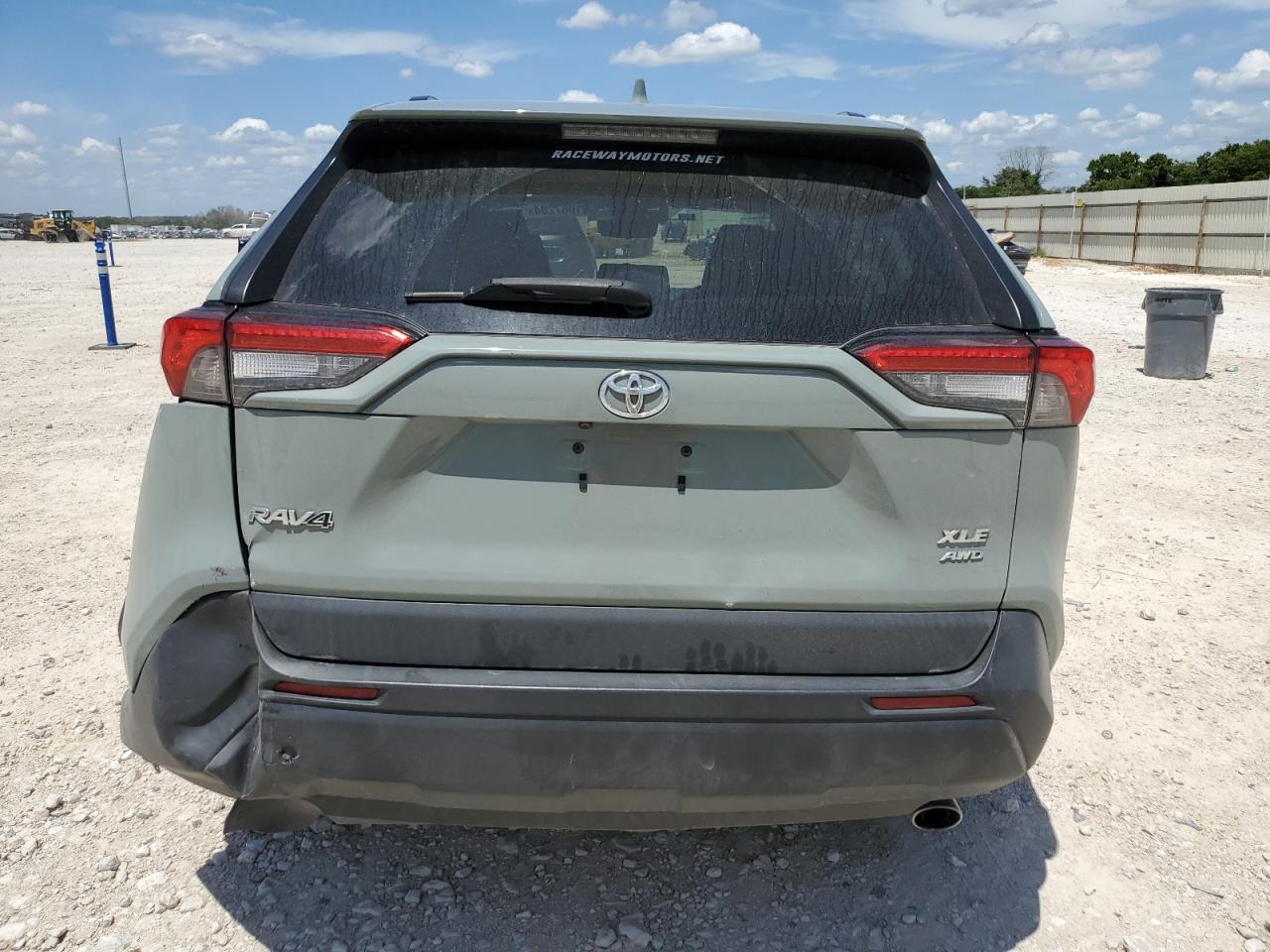 2020 Toyota Rav4 Xle VIN: 2T3P1RFV8LC094374 Lot: 61067284