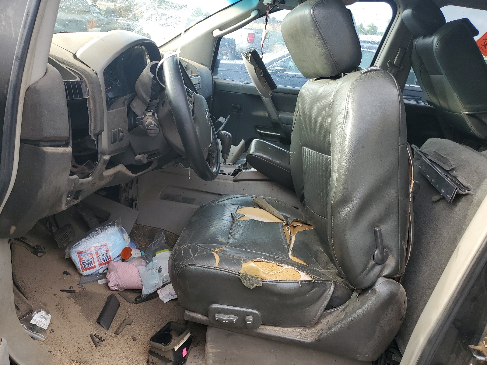 5N1AA08B34N743229 2004 Nissan Armada Se