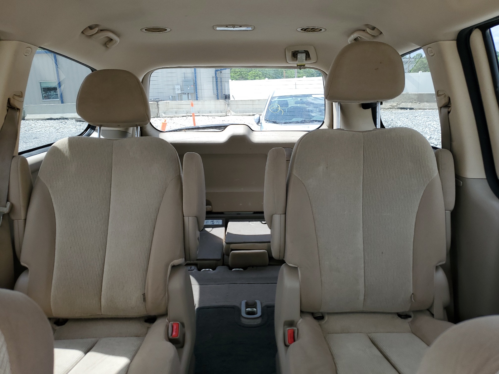 KNDMG4C7XB6409295 2011 Kia Sedona Lx