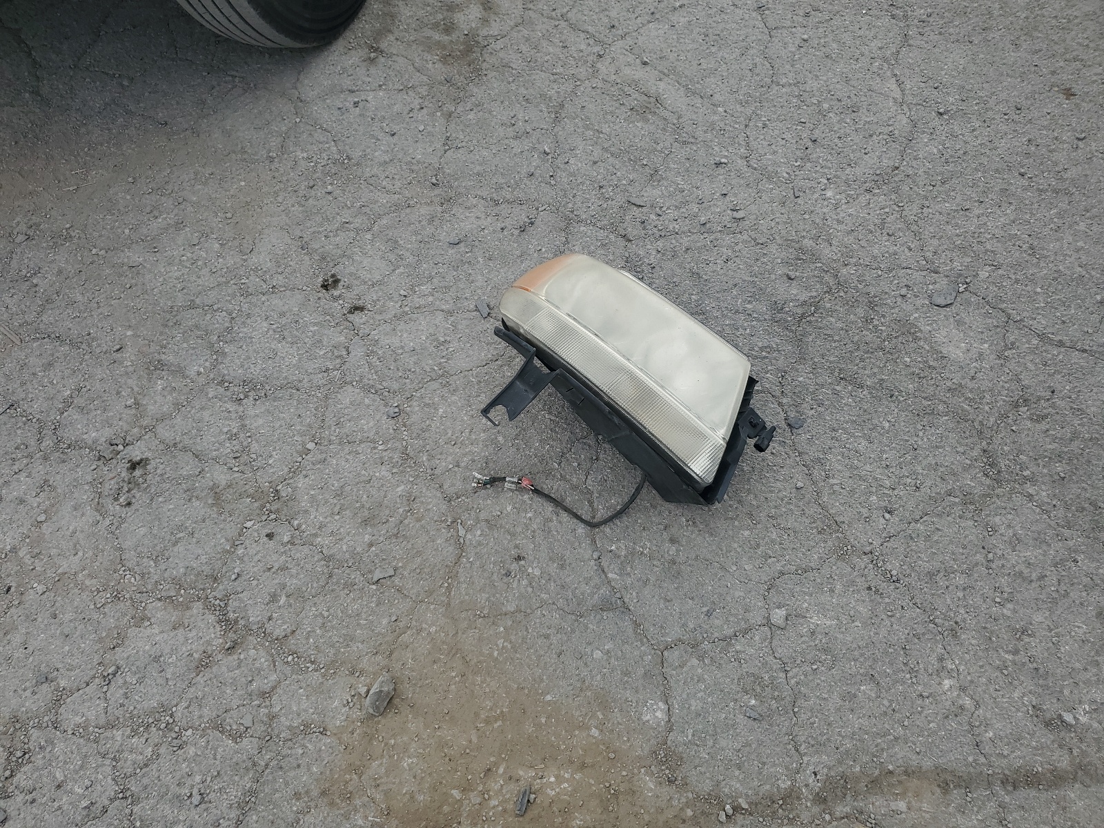 1J4GW48S4YC260190 2000 Jeep Grand Cherokee Laredo