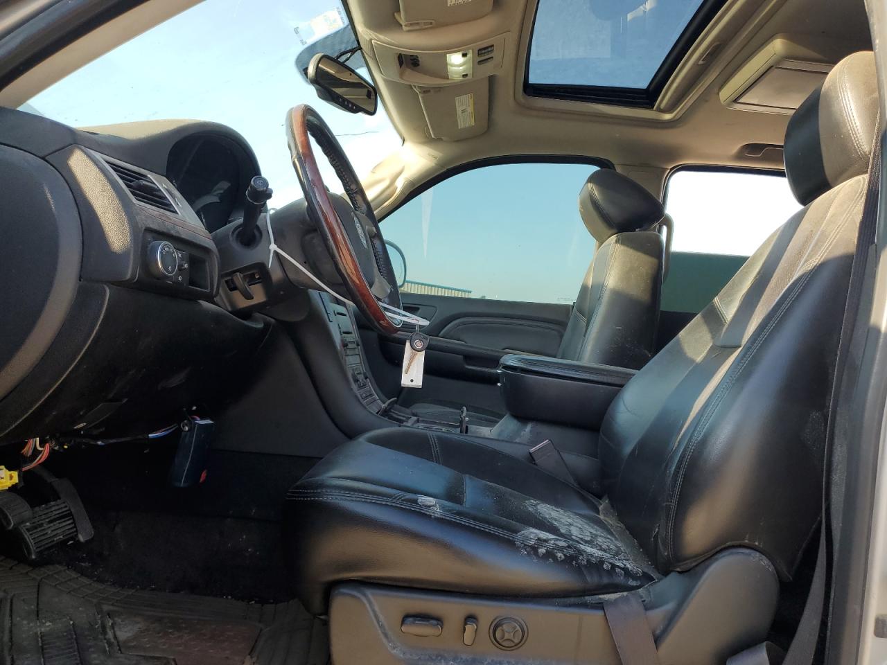 1GYEC63868R119013 2008 Cadillac Escalade Luxury