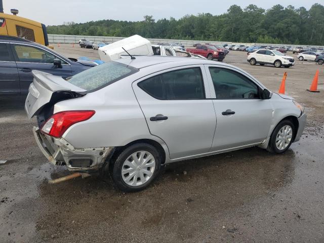  NISSAN VERSA 2017 Серебристый