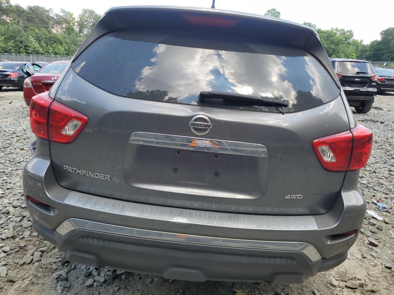 2017 Nissan Pathfinder S VIN: 5N1DR2MM1HC694784 Lot: 58698854