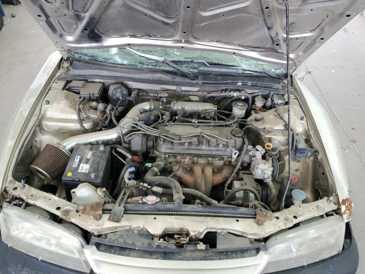 1994 Honda Accord Lx VIN: 1HGCD713XRA040002 Lot: 60908274