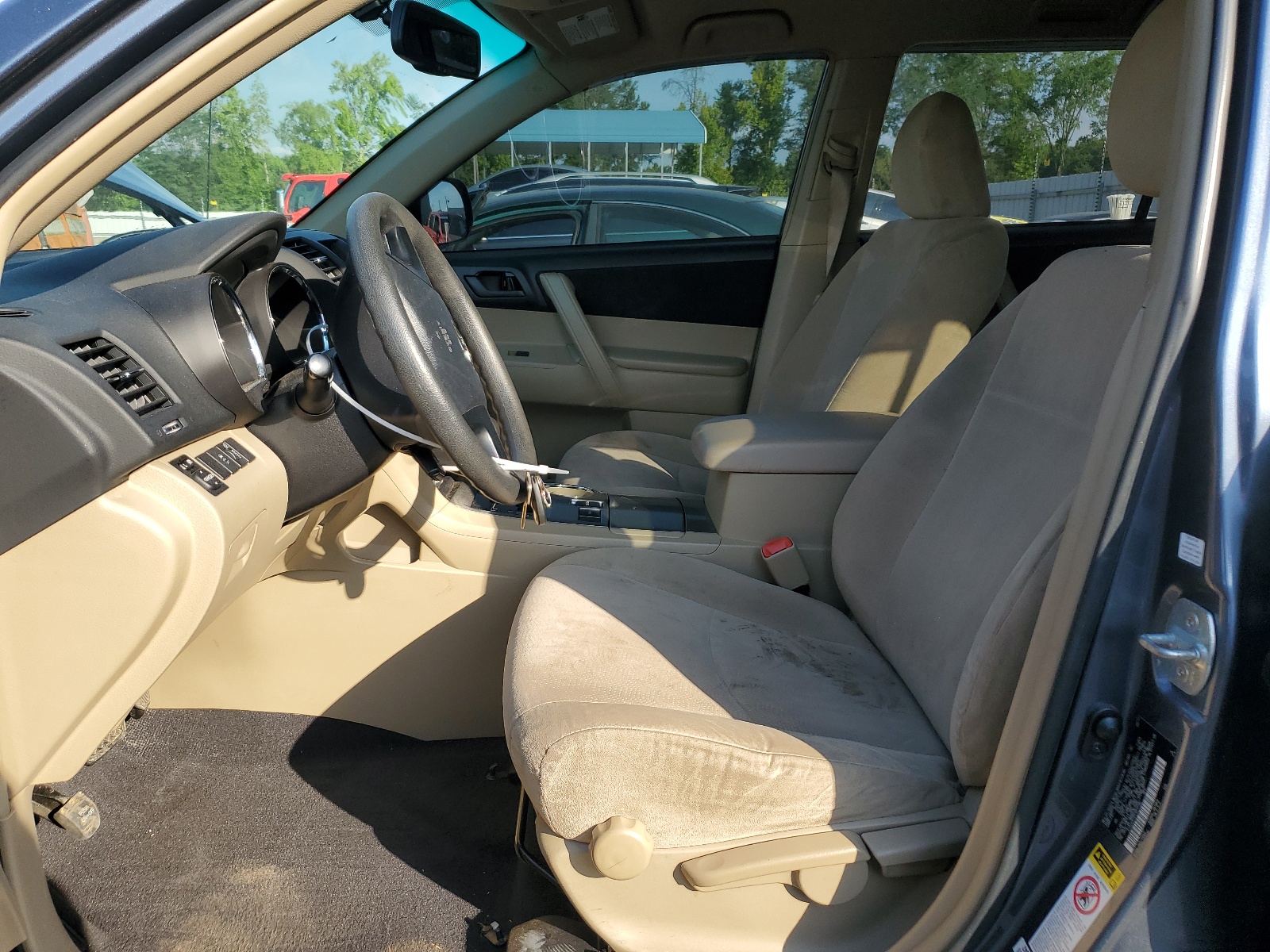 5TDZA3EH7CS017397 2012 Toyota Highlander Base