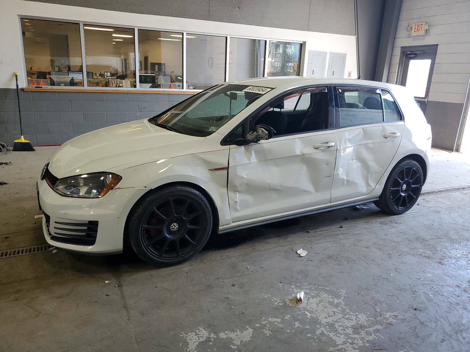 2017 Volkswagen Gti S vin: 3VW5T7AU8HM028920