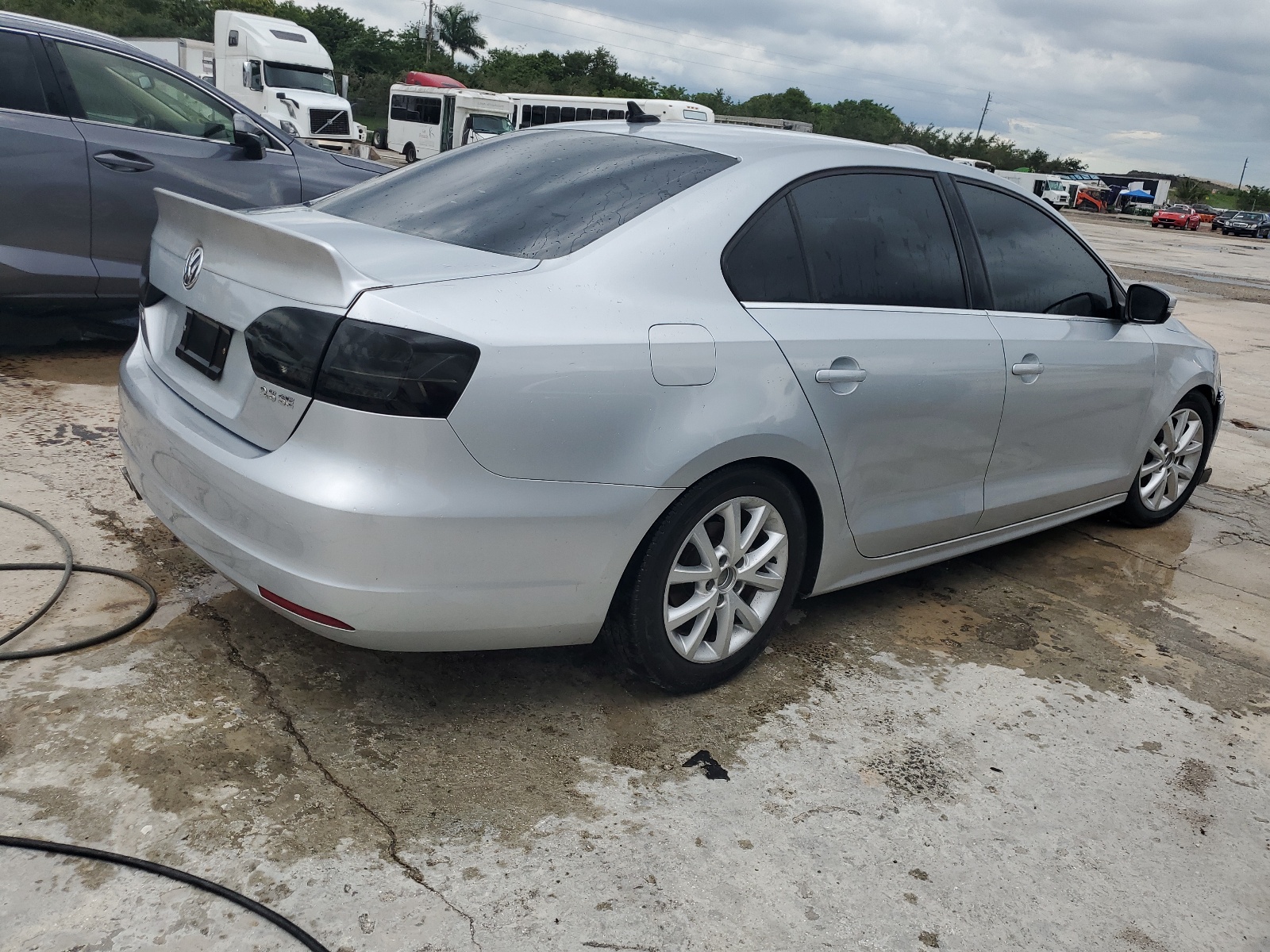 3VWBP7AJ8DM385991 2013 Volkswagen Jetta Se