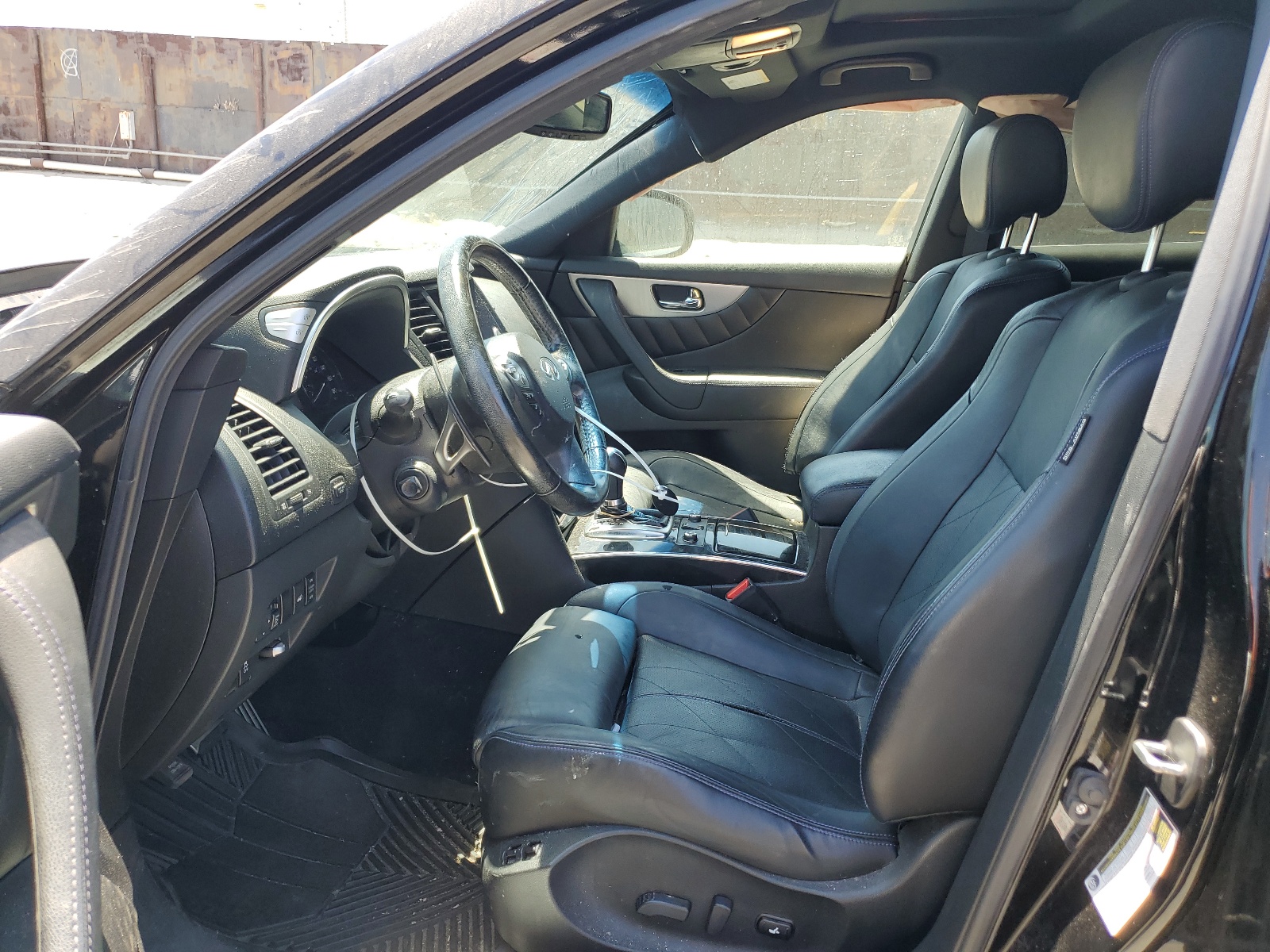 JN8CS1MU4GM671740 2016 Infiniti Qx70