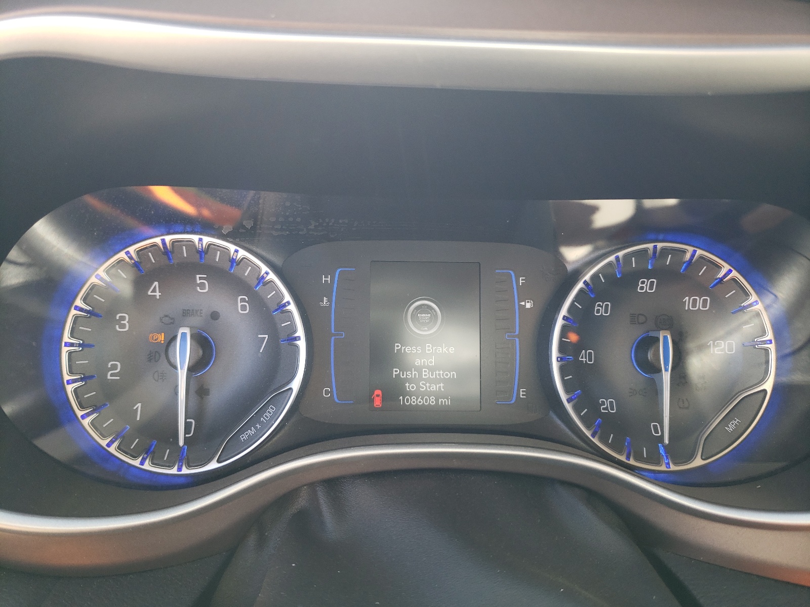 2C4RC1DG9MR537666 2021 Chrysler Voyager Lxi