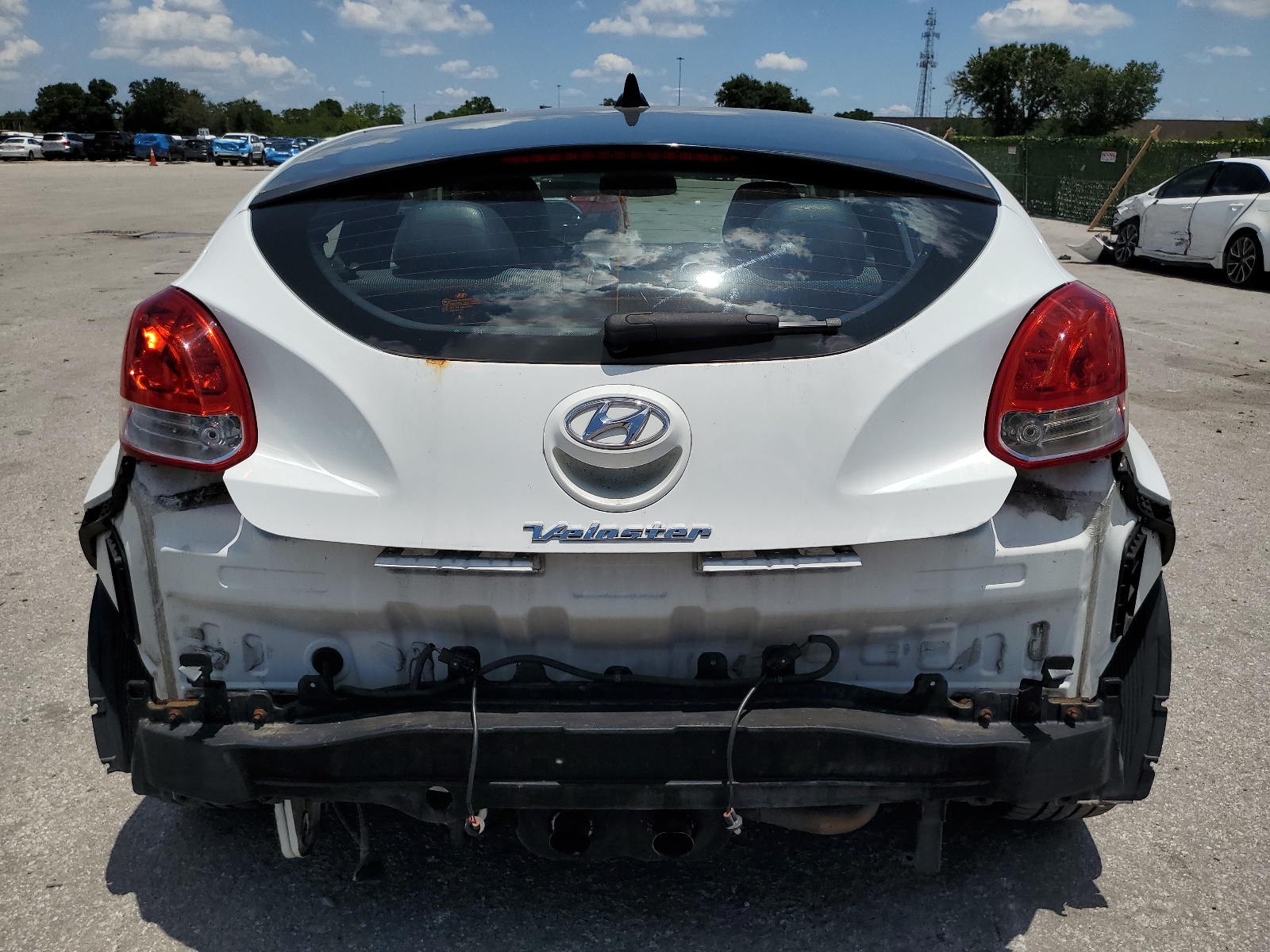 KMHTC6AD8DU111737 2013 Hyundai Veloster