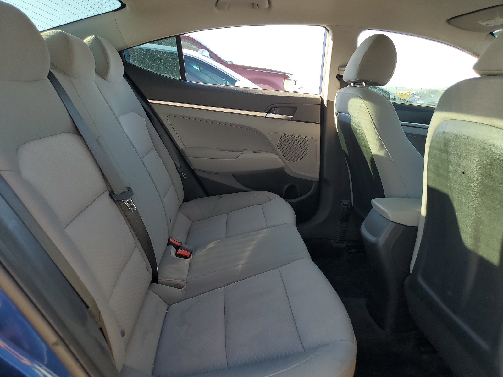 5NPD74LF6KH476988 2019 Hyundai Elantra Se