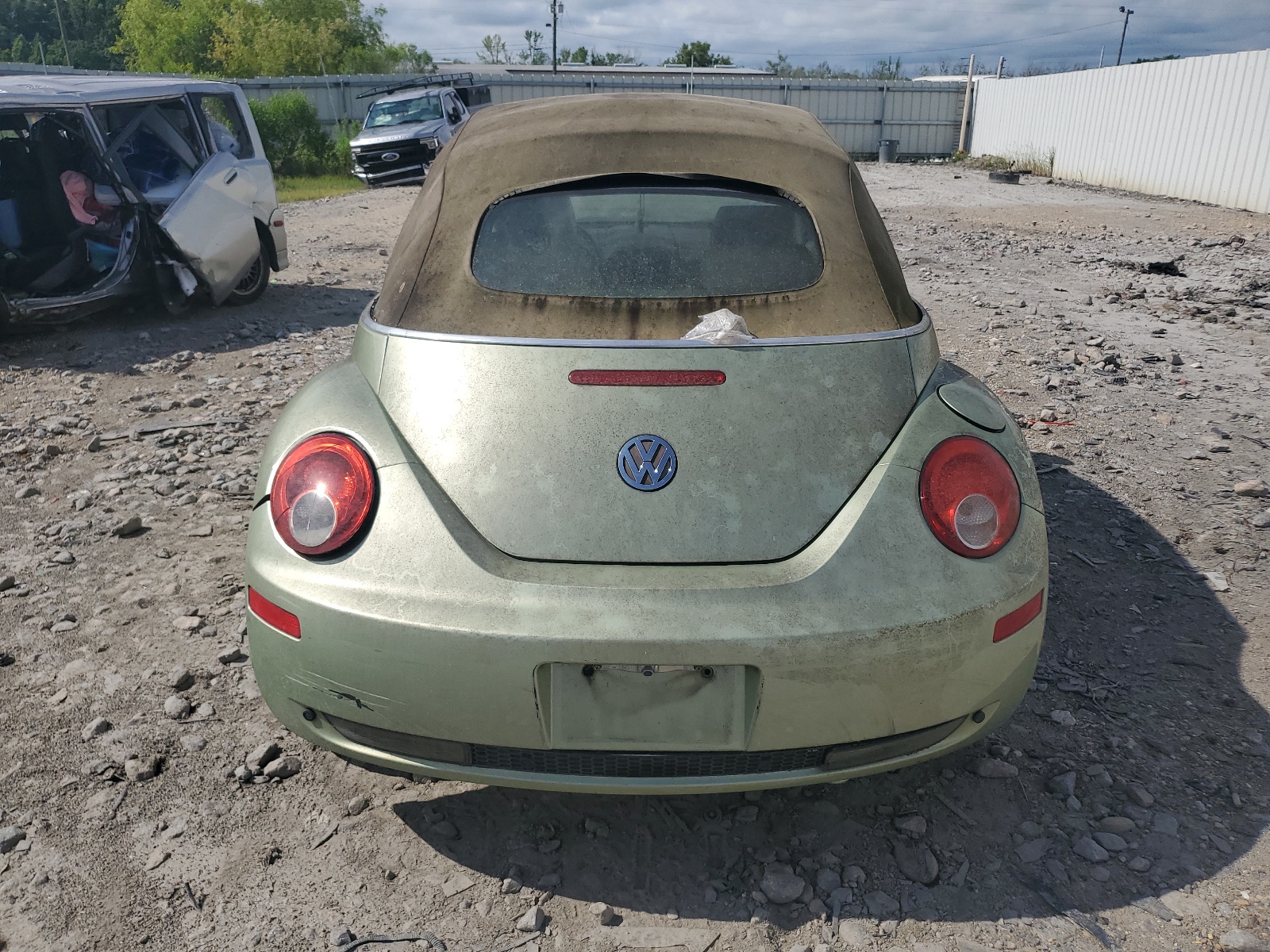 3VWRF31Y68M401067 2008 Volkswagen New Beetle Convertible Se