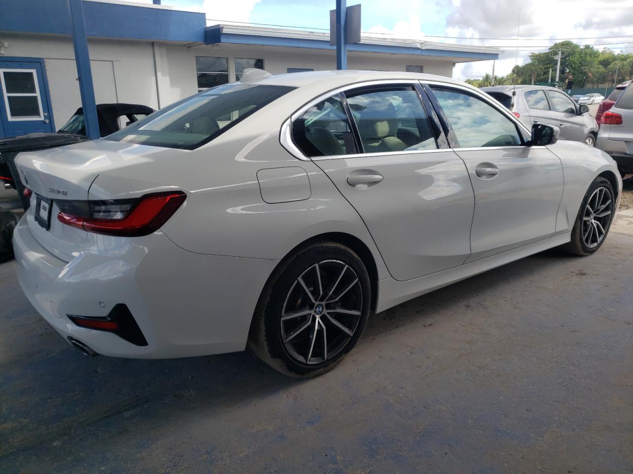 2020 BMW 330I VIN: 3MW5R1J04L8B05003 Lot: 49021404