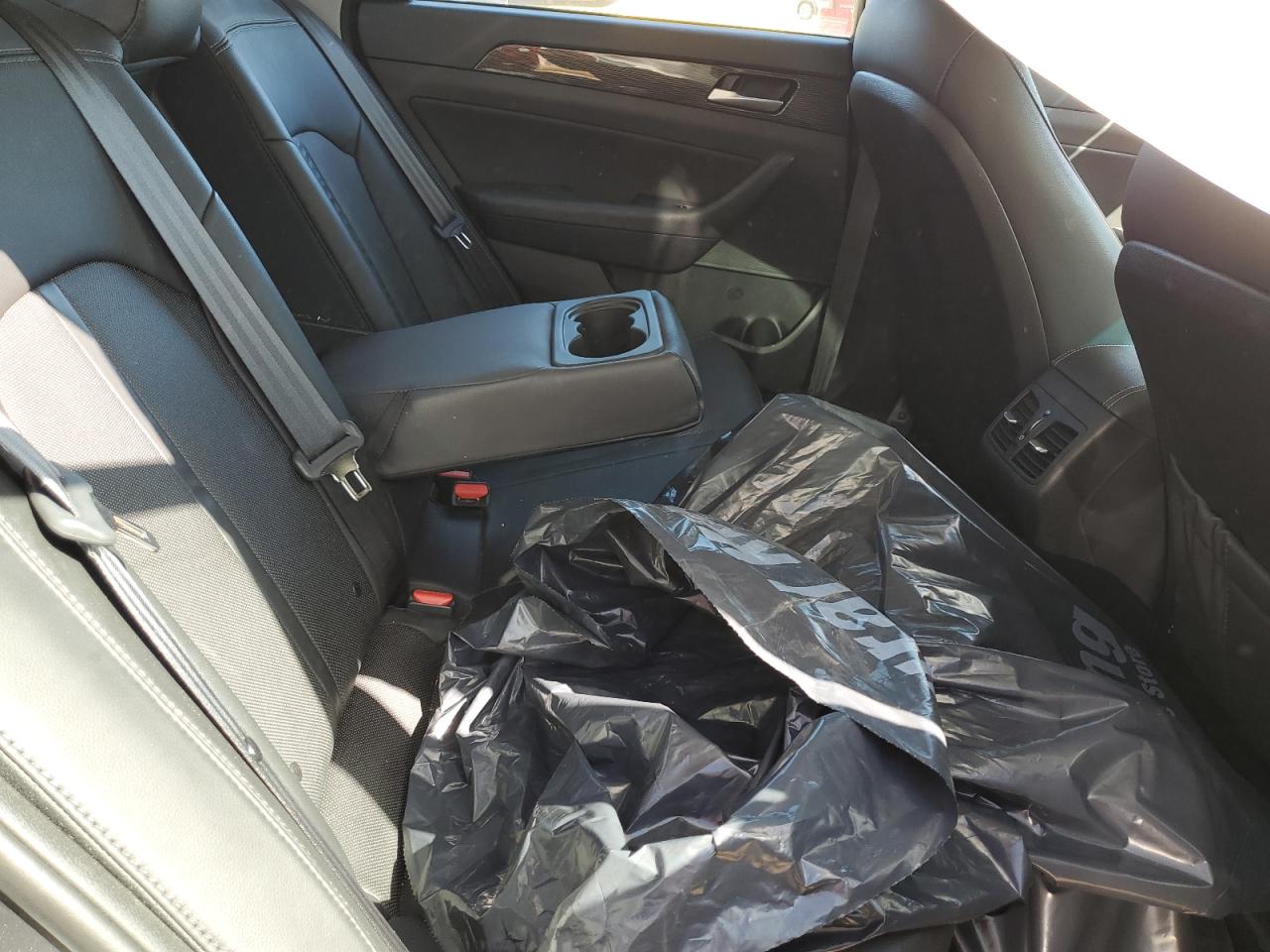 2018 Hyundai Sonata Sport VIN: 5NPE34AF7JH654974 Lot: 57722184