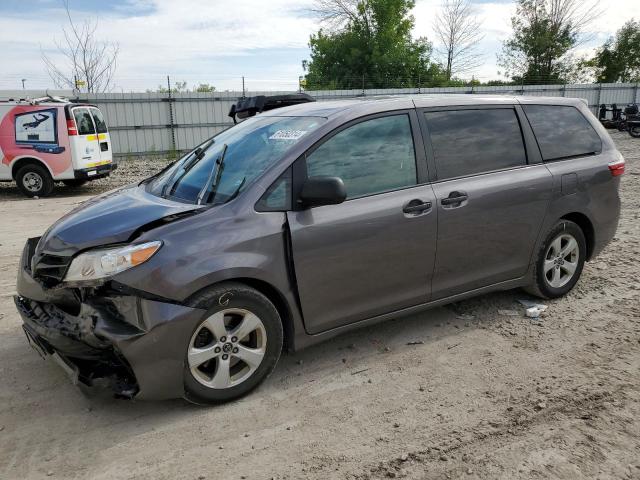 2019 Toyota Sienna 